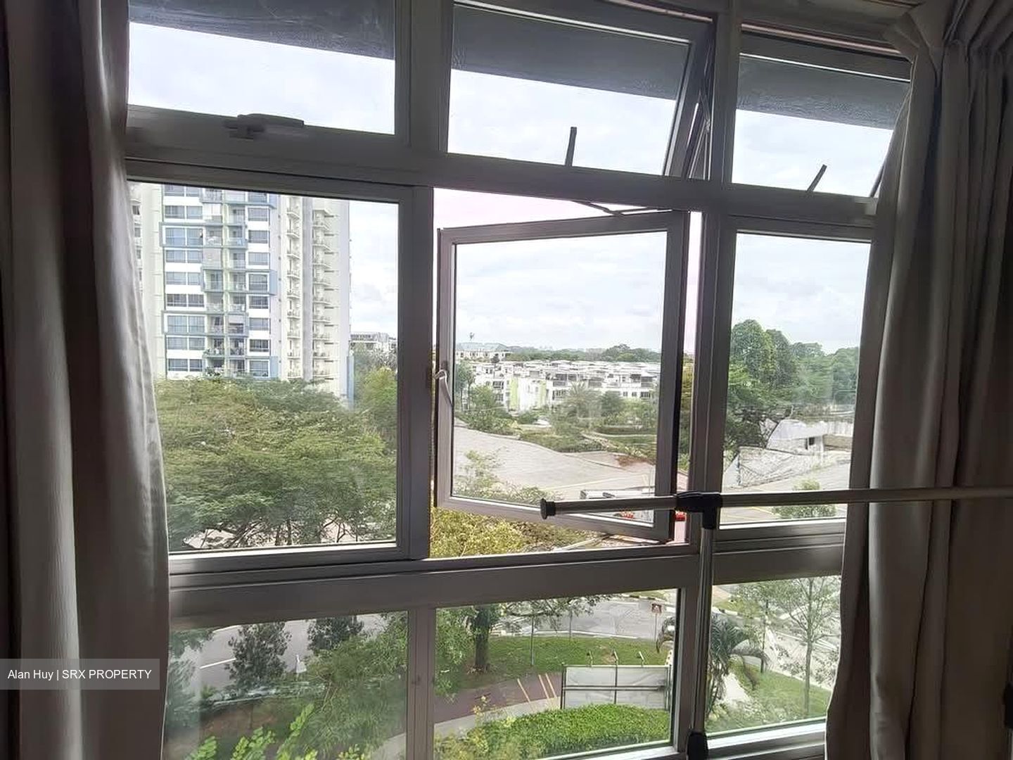 Blk 432B Vista Spring @ Yishun (Yishun), HDB 5 Rooms #565273541